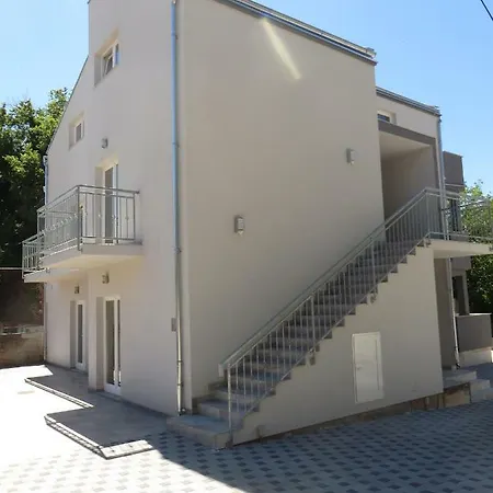 Luka 公寓