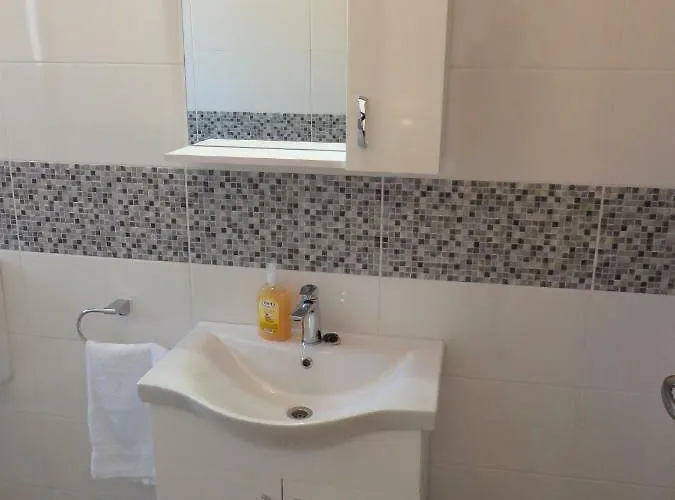 Luka * ביוגראד נה מורו