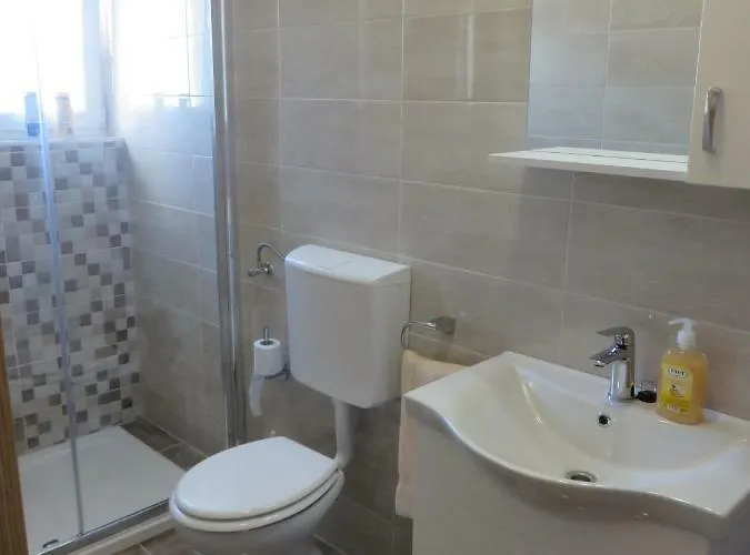 Apartman Luka Biograd Na Moru