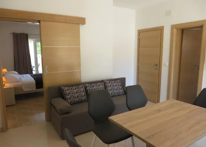 Apartman Luka Biograd Na Moru
