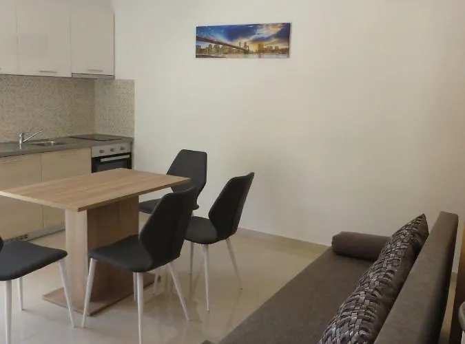 Luka 아파트 비오그라드나모루